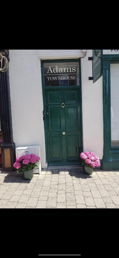 Adams Townhouse Bed & Breakfast Дингъл Екстериор снимка